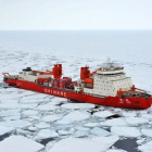 Buque chino Xuelong (Dragón de Nieve) colisionó contra un iceberg en la Antártida.-EL PERIÓDICO
