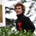 Griezmann llega a la concentración de la selección francesa.-AFP / FRANCK FIFE