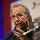 Joan Manuel Serrat, en rueda de prensa, este lunes en Buenos Aires.-EFE