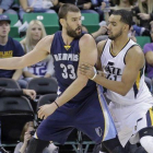 Marc Gasol lleva más triples esta temporada que los anotados en sus ocho años de carrera juntos.-AP / RICK BOWMER