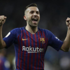 Jordi Alba renueva para el FC Barcelona.-AP / MANU FERNANDEZ