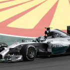 El Mercedes de Nico Rosberg, durante el GP de Brasil, en el circuito de Interlagos.-AP