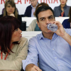 El líder de los socialistas, Pedro Sánchez, antes de intervenir en el comité de federal del pasado febrero.-PACO CAMPOS / EFE