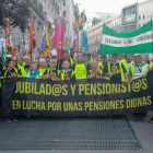 Protesta de pensionistas.-EUROPA PRESS / RICARDO RUBIO