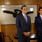 Mariano Rajoy y Albert Rivera posan antes de la reunión en el Congreso, el 3 de agosto.-AGUSTÍN CATALÁN