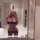 Kim Kardashian, desnuda en Instagram.-INSTAGRAM