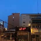 Los termómetros urbanos marcaban hasta 34 grados a las 21:21 horas en la capital el 22 de agosto.