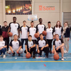 Participantes en la primera sesión de Baloncesto para Todos.