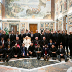 Foto de familia de la audiencia en el Vaticano.