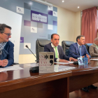 Firma del convenio para los Cursos de Verano de Santa Catalina entre la Diputación de Soria y el Ayuntamiento de El Burgo de Osma.