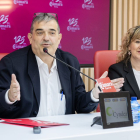 El presidente de la Cámara, Alberto Santamaría, y la directora general, Nuria Sánchez.