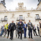 Responsables institucionales en la presentación de las obras de rehabilitación del centro de San Agustín.