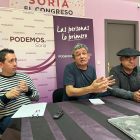 Los representantes de Podemos Alberto Sanz, Alberto Jiménez y Nicasio Martínez.