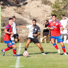 El Numancia sólo cedió ante un Primera Federación en la tanda de penaltis. En la imagen los rojillos Cristian y Conte.