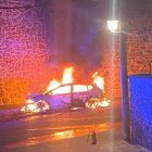 El vehículo incendiado en Ágreda.