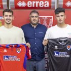 Lucas Laso y Miguel Ángel Abad junto a Álex Huerta durante su presentación como jugadores numantinos