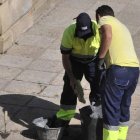 Trabajadores municipales en una imagen de archivo.