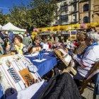 El XVI Encuentro de Encajeras de Bolillos se celebró en la plaza Mayor de Soria.