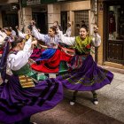 Danzas y músicas folclóricas por las calles de Soria