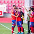 Cristian Delgado en el partido que se lesionaba ante el Pontevedra en el momento de entrar al terreno de juego en sustitución de Alain Ribeiro.