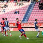 El CD Numancia se mantiene líder tras la victoria ante el Marino de Luanco.