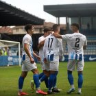 Los jugadores de la Gimnástica Torrelavega celebran un gol anotado esta temporada.