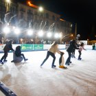 La pista de hielo conoció ayer su primera jornada.