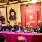 Encuentro de los defensores del Toro Jubilo en el Casino.