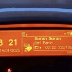 Un coche marca frío extremo en Muriel Viejo en la mañana del martes 14 de enero.