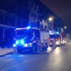 Camiones de bomberos durante la intervención.