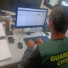 Guardia civil en su puesto de trabajo.