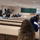 Archivo - Imagen de archivo de exámenes de oposiciones en Andalucía.