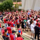 Miles de aficionados del Numancia con su equipo.