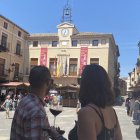 La feria tiene lugar en la plaza Mayor de San Esteban.