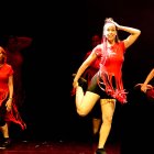 Exhibición a cargo de los alumnos de la escuela de baile 'Danzad, Danzad, Benditos'.