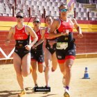 Las atletas del Deporama Triatlón Soriano compiten en Banyoles este fin de semana.
