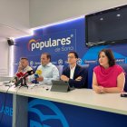 Jiménez, Hernando, Cabezón y Rubio durante la rueda de prensa.