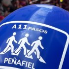 Detalle de uno de los globos repartidos por la plataforma A-11 Pasos para reclamar agilidad en la construcción de la A-11, Autovía del Duero.