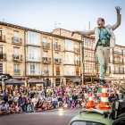 Carman abrió los espectáculos callejeros