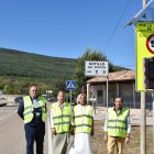 La delegada visita Sotillo del Rincón acompañada del alcalde de la localidad.