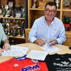 Firma del acuerdo entre las dos entidades.