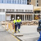 Inicio de las obras del nuevo aparcamiento del hospital Santa Bárbara este lunes.