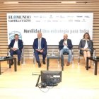 Última mesa del congreso ‘Somos CyL’ 2025: de izqda. a dcha.: Pablo R. Lago, Luis Mariano Santos, Jesús Julio Carnero, Óscar Lobo, Ángeles Armisén y Fran Sardón.