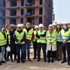 La Consejería de Medio Ambiente, Vivienda y Ordenación del Territorio, a través de la Sociedad Pública de Infraestructuras y Medio Ambiente (Somacyl), promueve la construcción de un edificio con 38 viviendas colaborativas en una parcela cedida por el Ayuntamiento de Soria.