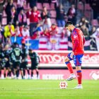 Dieste en el partido de la Copa del año pasado con los jugadores del Sporting de Gijón celebrando el gol que a la postre era el de la victoria.