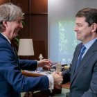 El alcalde de Soria, Carlos Martínez, y el presidente de la Junta, Alfonso Fernández Mañueco.