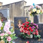 El cementerio de Soria recibe a miles de personas para honrar a sus seres queridos.