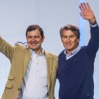 El presidente del Partido Popular, Alberto Núñez Feijóo, junto al presidente de la Junta de Castilla y León y del PP de Castilla y León, Alfonso Fernández Mañueco.