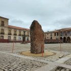 Piedra sobre la que irá el busto del Toro Jubilo.