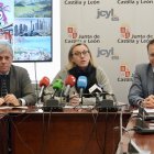 La vicepresidenta de la Junta y consejera de Familia e Igualdad de Oportunidades, Isabel Blanco, presenta la oferta de viajes del ''Club de los 60'' para 2026.